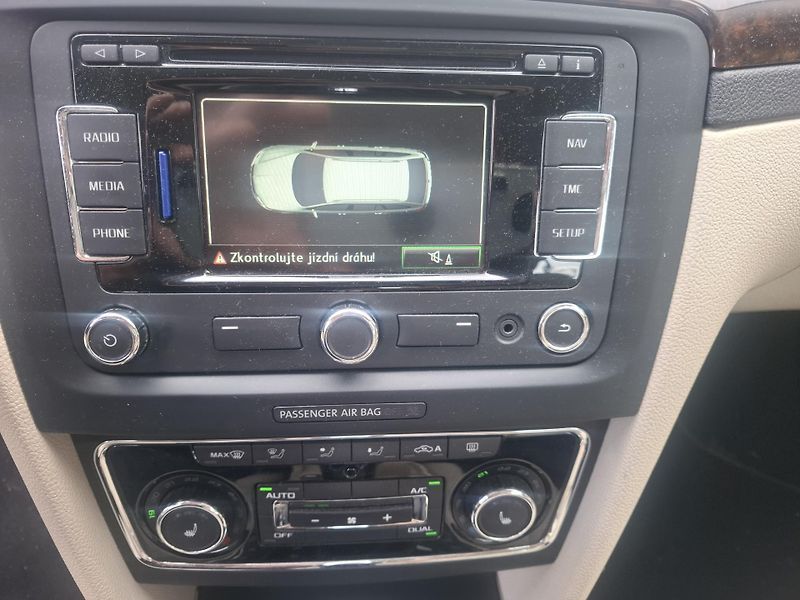 Škoda Superb (2015) II,2.0 TDI,Elegance,xenon,nav - fotka 17 z 17