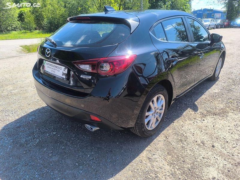 Mazda 3 KRÁSNÁ,SERVISKA,1MAJ,VÝBAVA - fotka 4 z 18