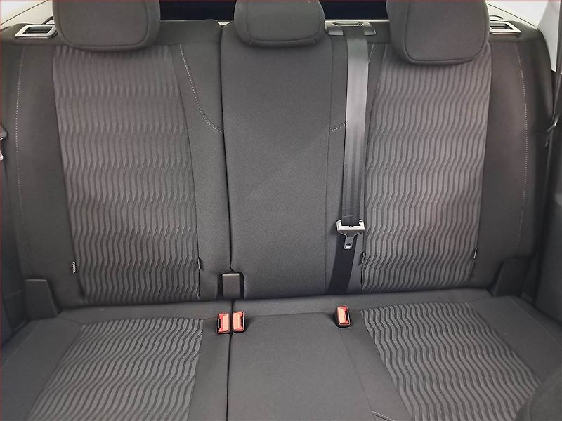 Peugeot 308 (2015) 2.0 HDI, Automat, Navi - fotka 10 z 21