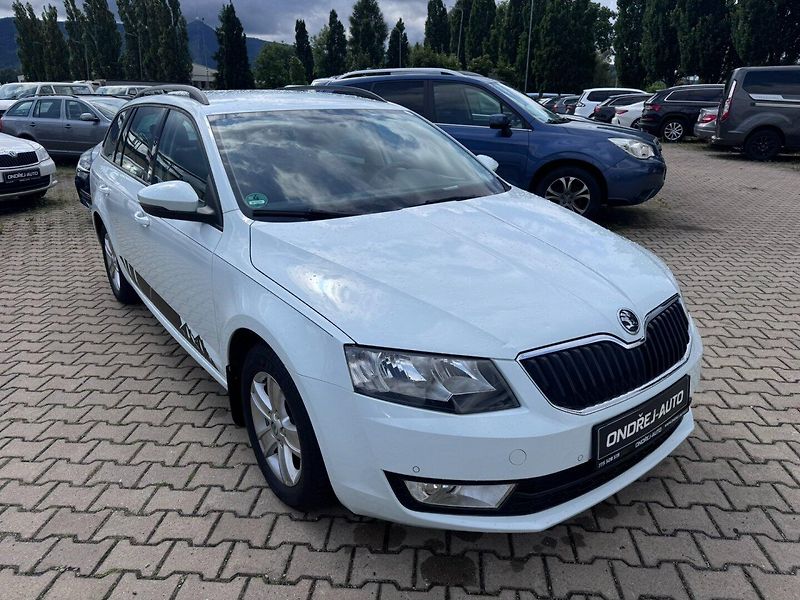 Škoda Octavia (2015) 1,6 TDI 81 KW TAŽNÉ KOLA - fotka 7 z 50
