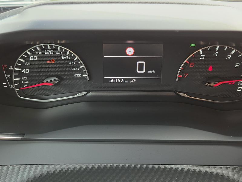 Peugeot 2008 (2023) 1.2 PT 100 ALLURE MAN6 - fotka 14 z 27