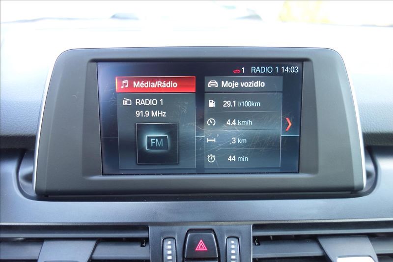 BMW Řada 2 218i,1 MAJ.,SERV.KN.,7MÍST. - fotka 28 z 43