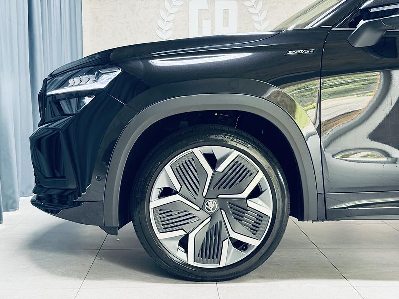 Škoda Kodiaq (2026) Sport-Line*142kw*4M*ZÁR.5L*TOP - fotka 12 z 43