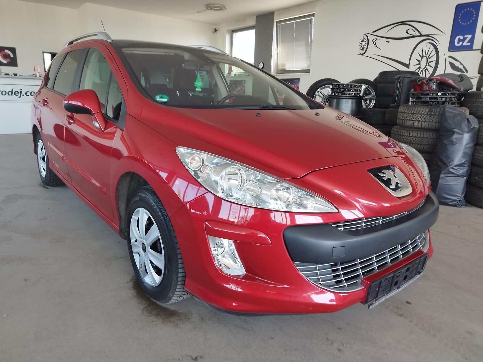 Peugeot 308 1,6HDI,80KW,7MÍST,PANOR,SER.KN