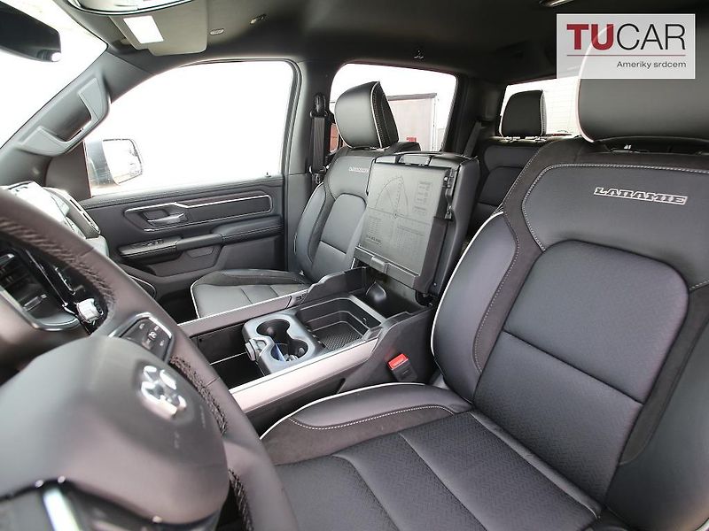 RAM 1500 (2026) Laramie 5.7 HEMI 2026 RamBox - fotka 27 z 37