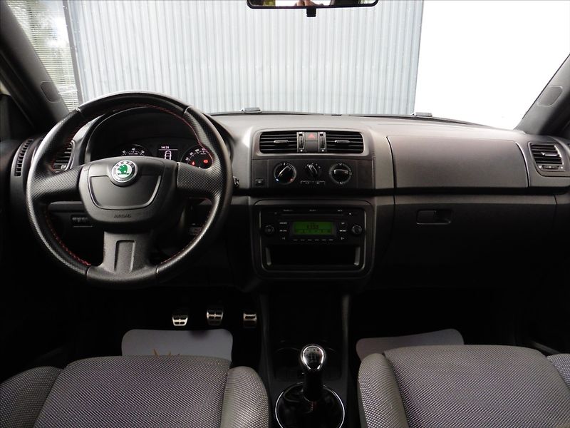 Škoda Fabia 1.2 TSi Monte Carlo 1.maj. - fotka 10 z 15
