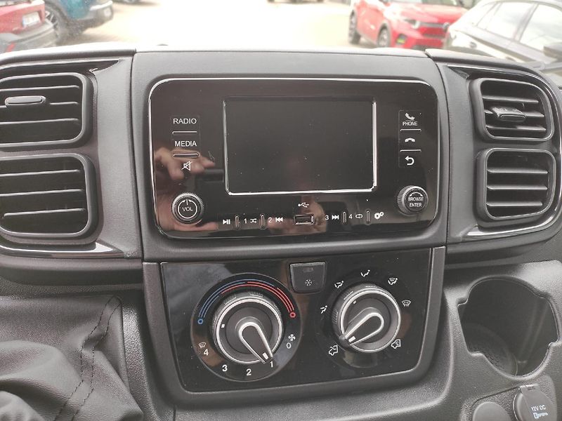 Peugeot Boxer (2026) 2.2HDI 120kMAN6 KAMERA REZERVA - fotka 17 z 29