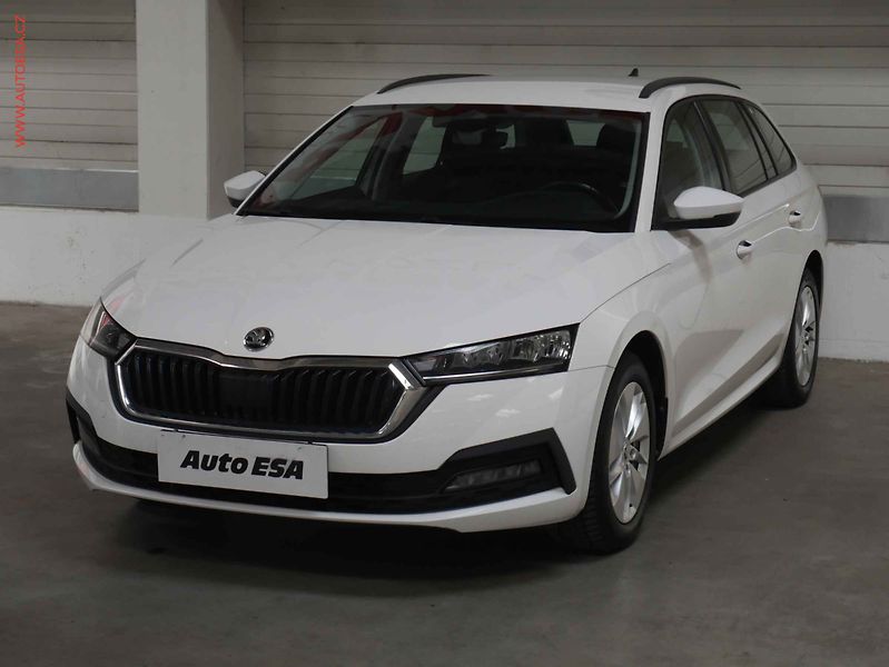 Škoda Octavia (2021) 1.5TSi, ČR, Ambition, LED - fotka 3 z 21