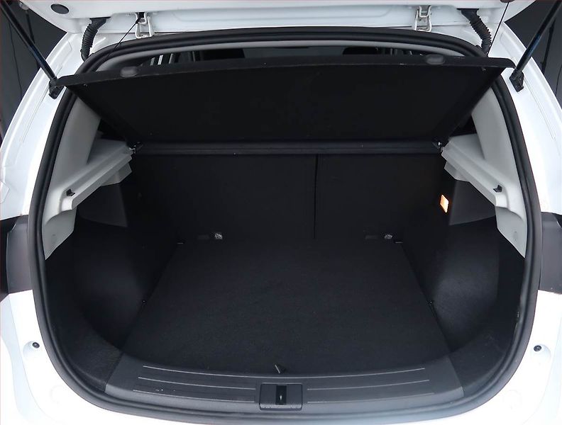 MG ZS (2024) Essential 1.5, Serv.kniha - fotka 13 z 18