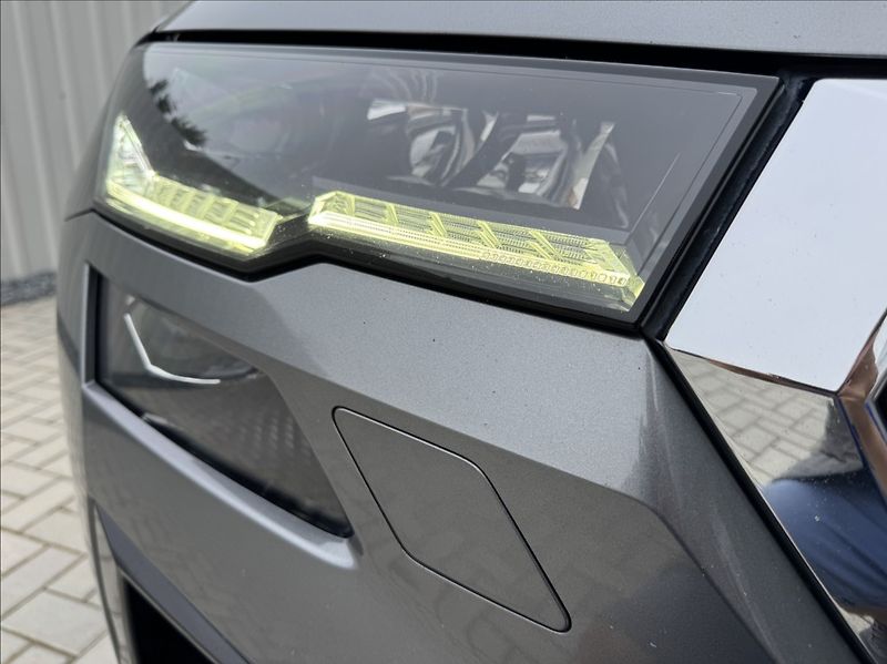 Škoda Karoq 2,0 TDI DSG STYLE DPH 1.maj ČR - fotka 8 z 50