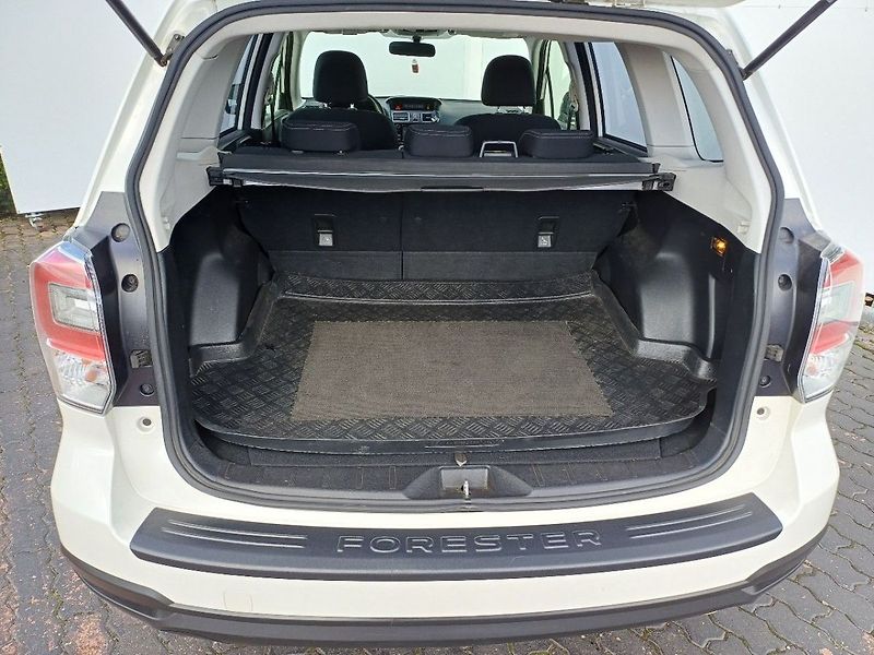 Subaru Forester Active 2,0i 110 kW 6MT 1. maji - fotka 20 z 25