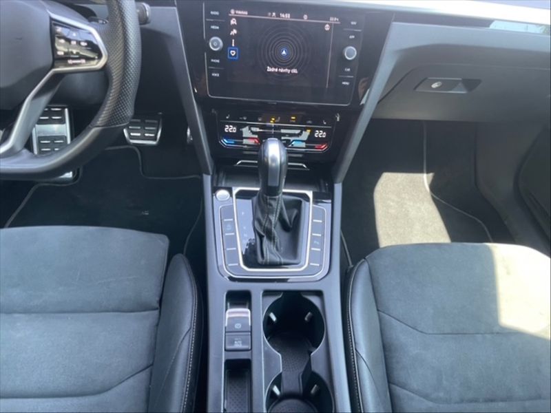 Volkswagen Arteon 2,0 TDI R-Line DSG - fotka 10 z 11