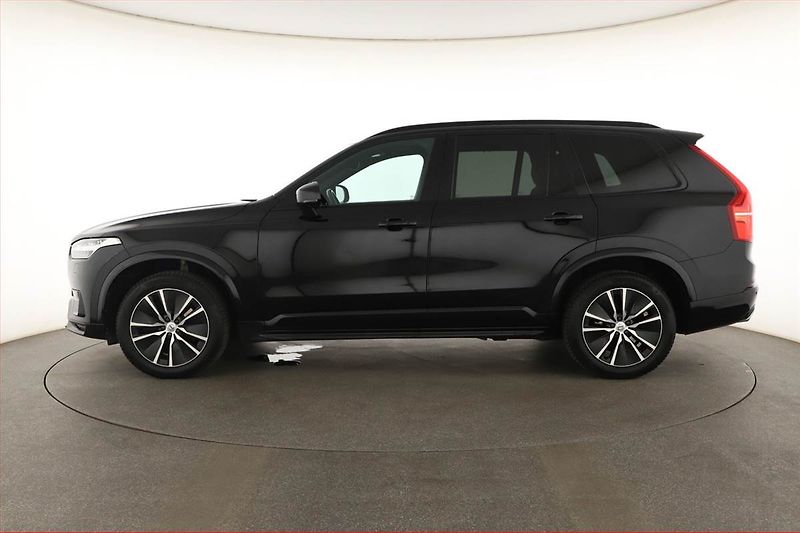 Volvo XC90 (2019) T6 AWD - fotka 3 z 22