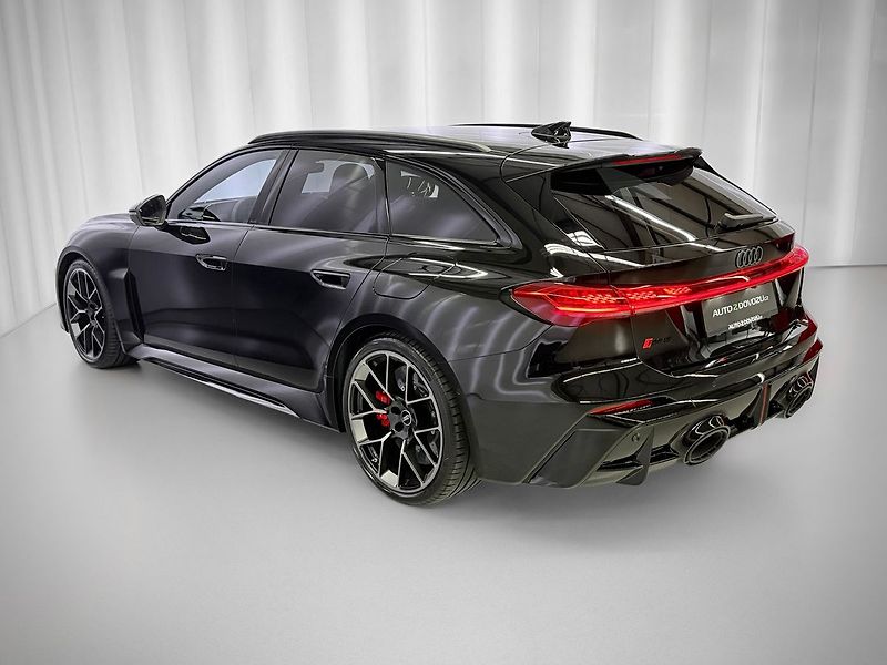 Audi RS 5 RS5 AVANT QUATTRO, 470 kW, 285 - fotka 4 z 40