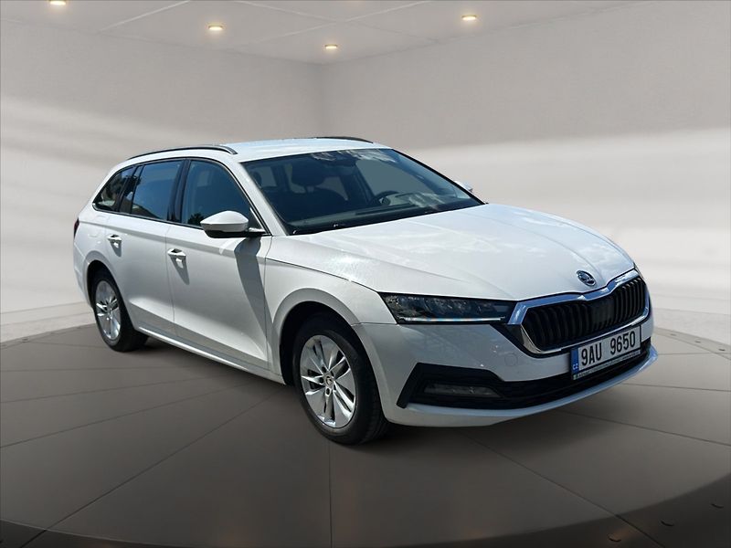 Škoda Octavia 2,0 TDI 110 Ambition - fotka 1 z 11