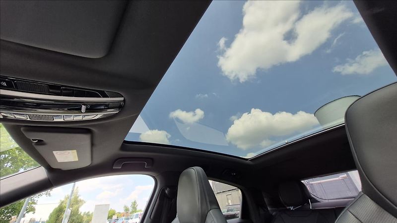 Porsche Cayenne 3,0 E-Hybrid 250Kw DPH coupe - fotka 25 z 29