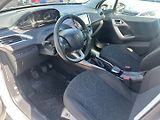Peugeot 2008 (2014) 1.2T 60kw - náhled 10