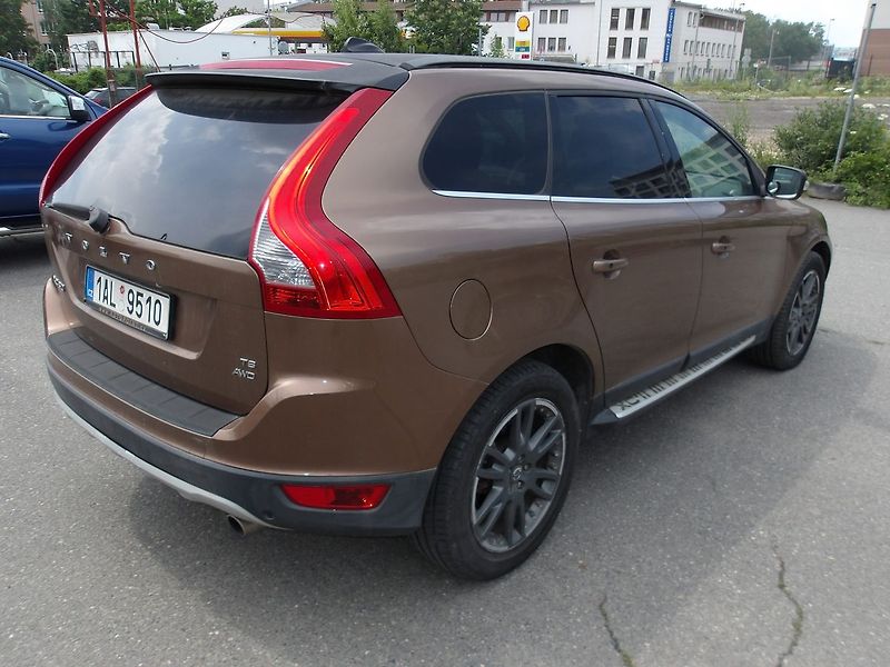 Volvo XC60 (2009) T6 210kW!!! AWD ČR ! AUT.! - fotka 6 z 53