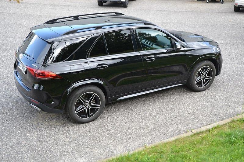 Mercedes-Benz GLE 350.de Plug-in Hybrid AMG 4Mat - fotka 4 z 46