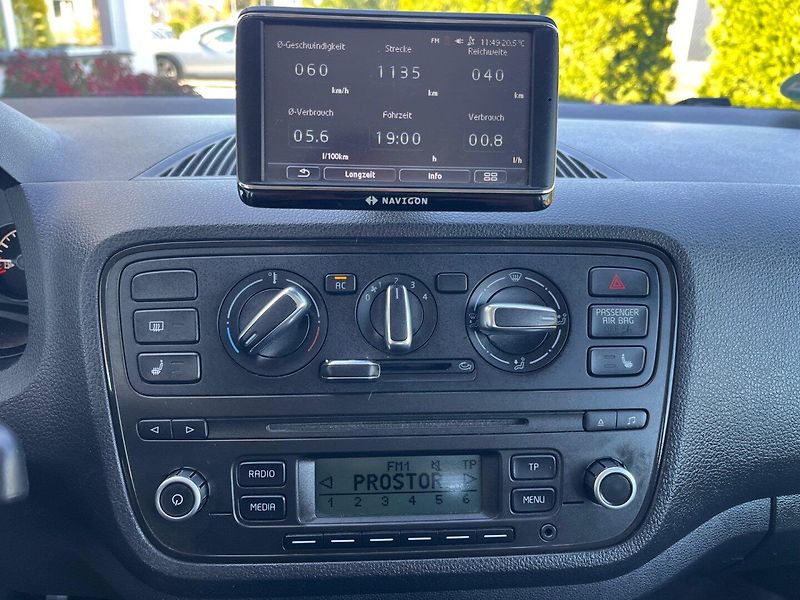 Škoda Citigo (2012) 1.0 i Velmi pěkný+zimaky - fotka 10 z 24
