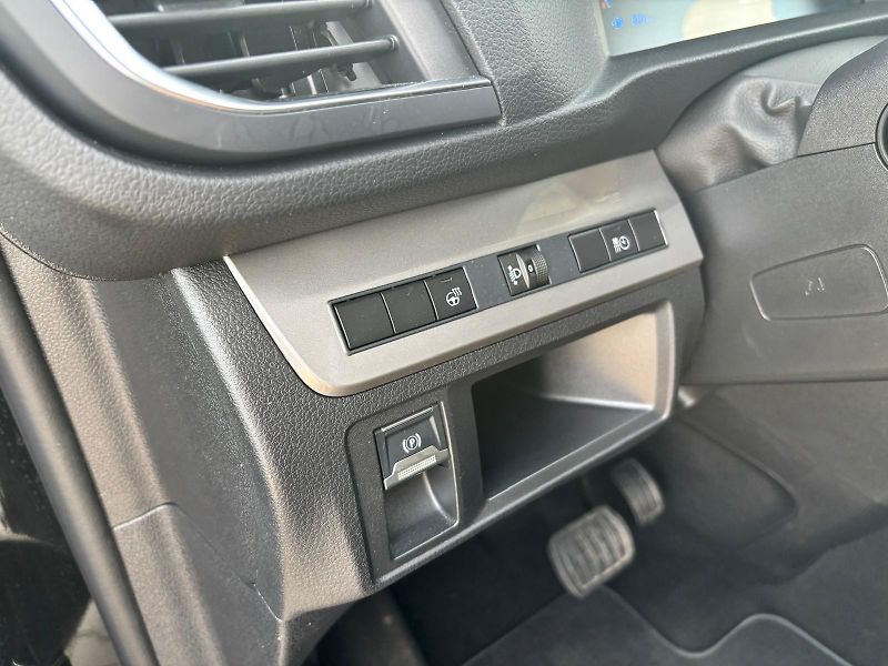 Toyota ProAce Verso 2.0 D-4D L2 VIP Webasto AT - fotka 14 z 28