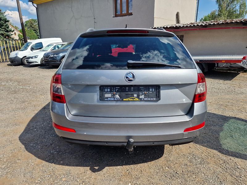 Škoda Octavia 1,6TDI 81KW EXCLUSIVE - fotka 5 z 23