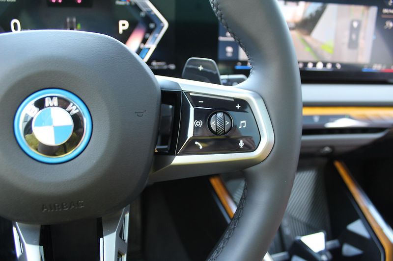 BMW X3 xDrive30e - fotka 17 z 29