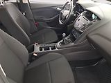 Ford Focus (2017) 1.6 i, Tempomat - náhled 9
