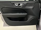 Volvo V60 B4 DARK PLUS 1. maj. - náhled 7