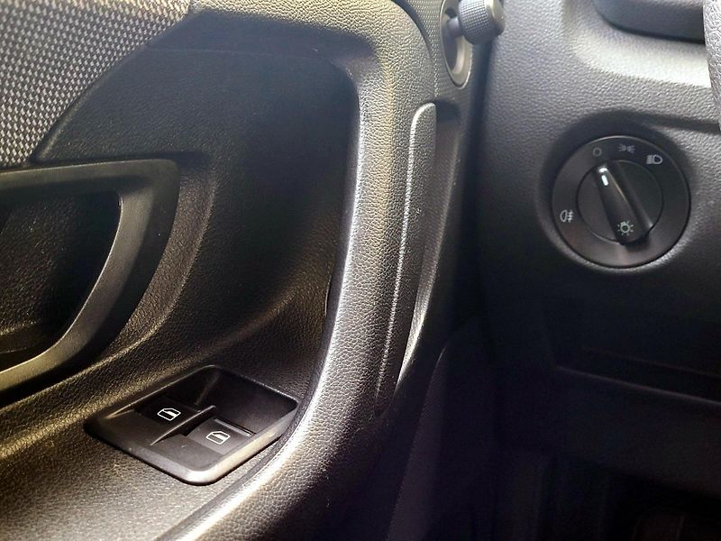 Škoda Roomster TSi *SERV.KNÍŽKA* KLIMATIZACE - fotka 36 z 40