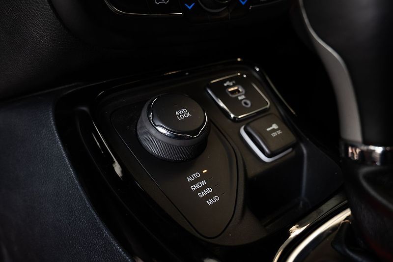 Jeep Compass - fotka 14 z 21