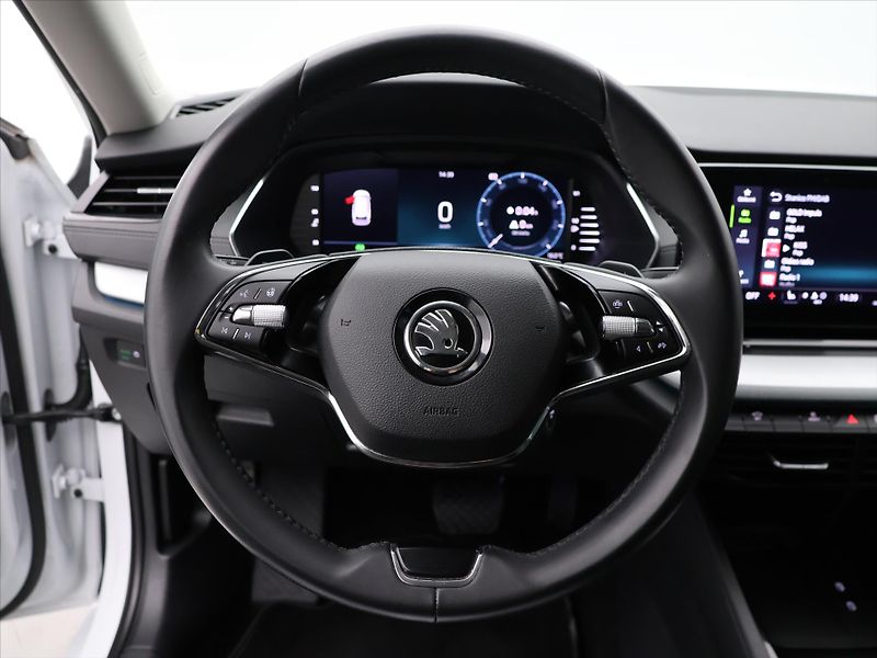 Škoda Octavia 2.0 TDI 110kW DSG Matrix DPH - fotka 17 z 38