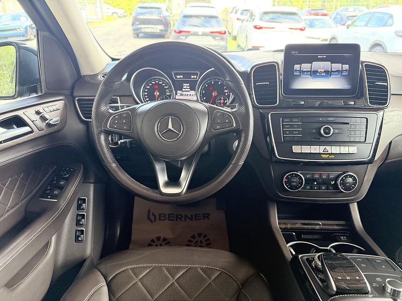 Mercedes-Benz GLS GL 400 4Matic - fotka 9 z 35