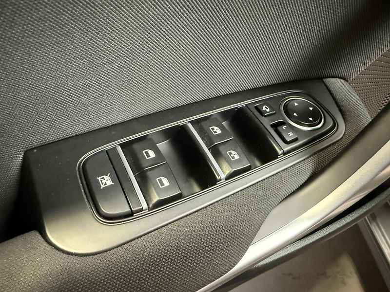 Kia Ceed 1.5 T-GDI 118kW Top SW DCT - fotka 10 z 13