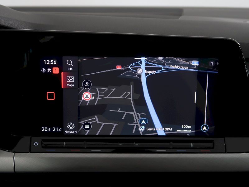 Volkswagen Golf (2021) LIFE 2.0TDI 85KW - fotka 29 z 38