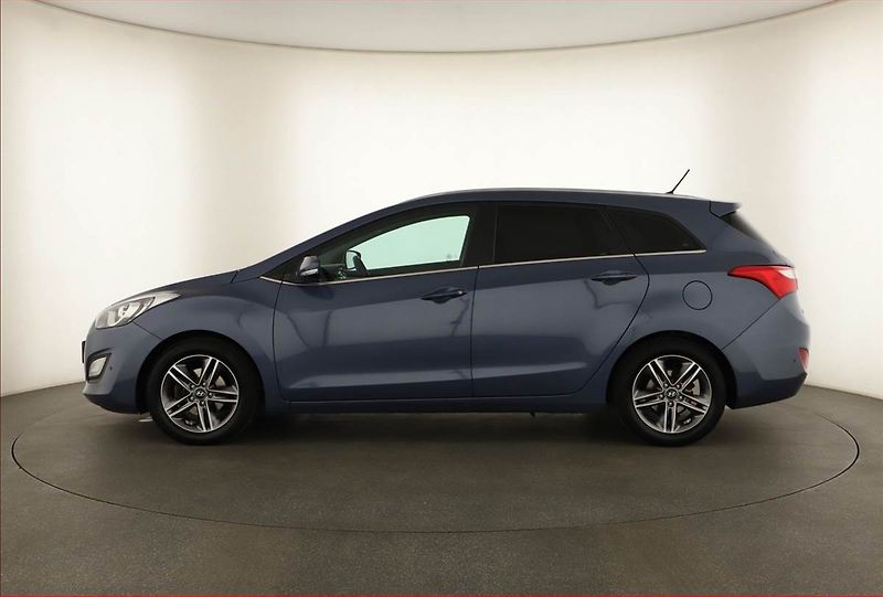 Hyundai i30 (2014) 1.6 GDI, Serv.kniha, Tempomat - fotka 3 z 13