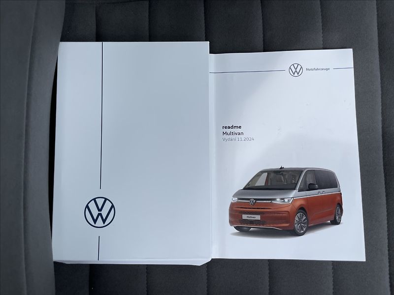 Volkswagen Multivan 2,0 TDI DSG Style 7Míst+Kamera - fotka 16 z 21