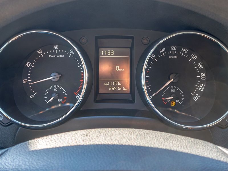 Škoda Yeti (2010) 1.2TSI 77KW – 8x SRS - fotka 16 z 37