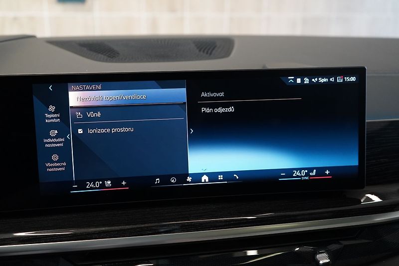 BMW X7 40d xDrive, Nezávislé, Tažné - fotka 32 z 49
