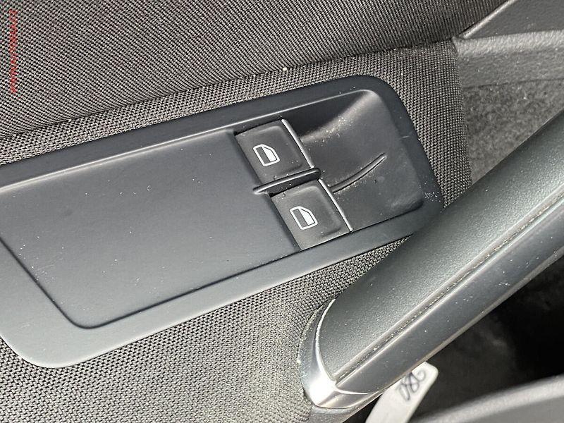 Volkswagen Golf (2015) 1.4 TSi, Highline, bixen - fotka 11 z 18