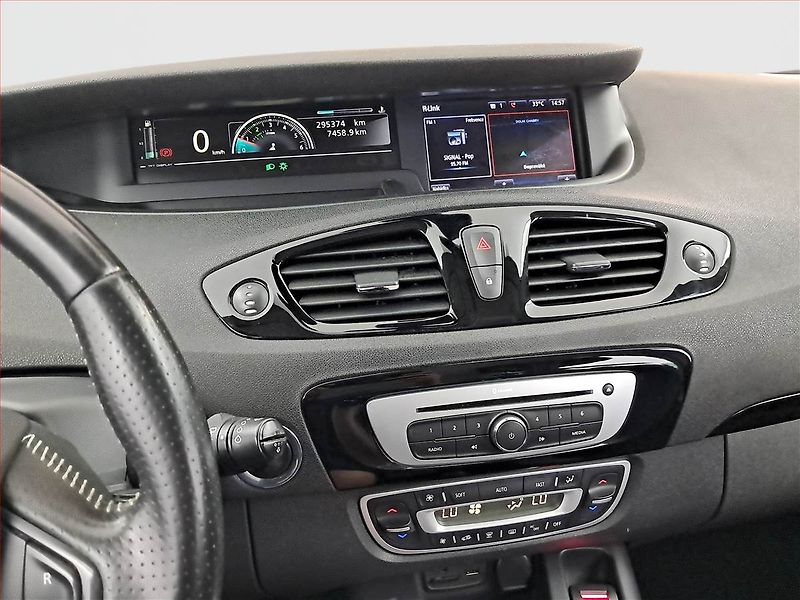 Renault Grand Scénic (2014) 2.0 dCi, 7 míst, Navi - fotka 12 z 19