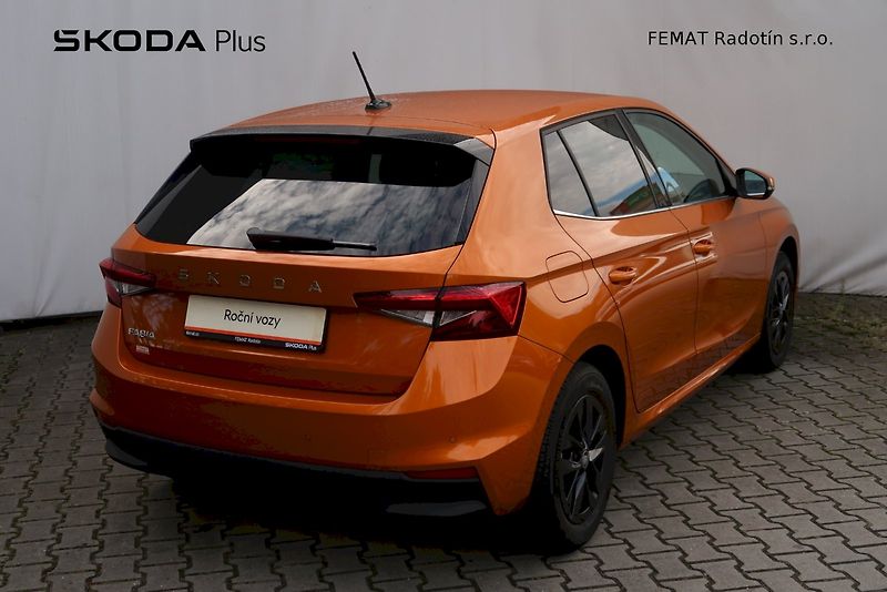 Škoda Fabia (2025) Top Selection 1.0 TSI 85 kW DS - fotka 2 z 30