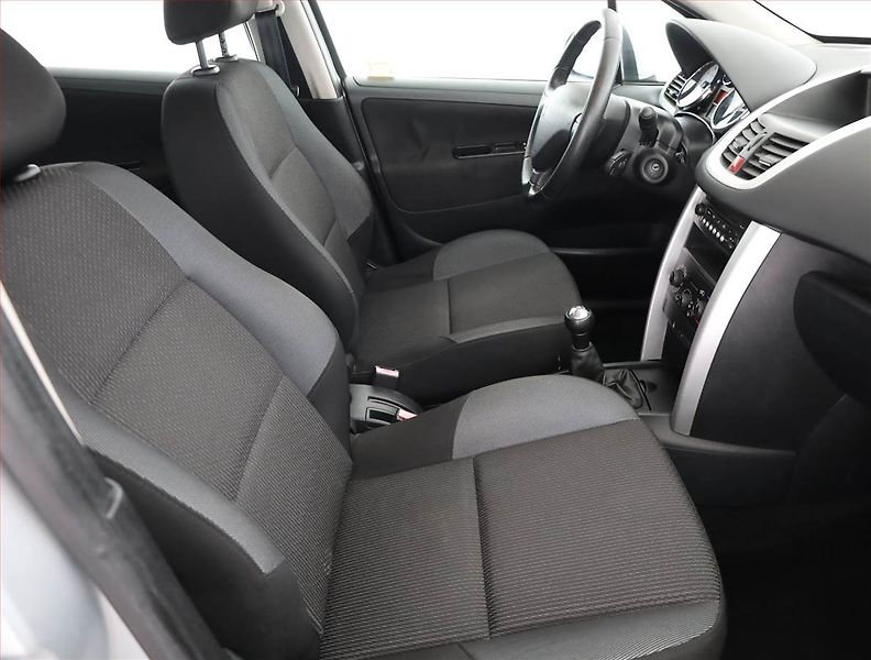 Peugeot 207 (2011) 1.4, nová STK, Tažné - fotka 7 z 12