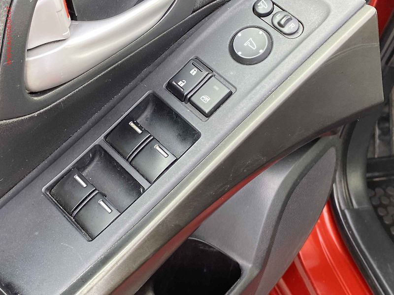 Honda Civic (2014) 1.6 i-DTEC, ČR, Bixen, kamera - fotka 11 z 20