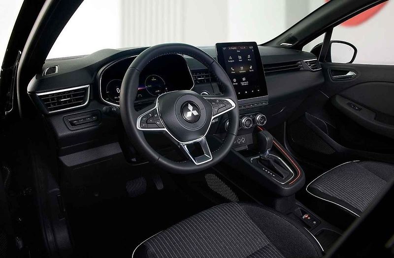 Nová generace Coltu má stále pod kapotou benzinové motory
