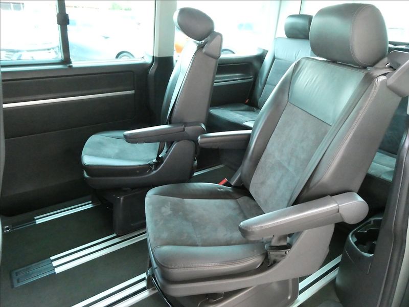 Volkswagen Multivan 2,0 TDi DSG 4x4,závěs,HIGHLINE - fotka 24 z 44