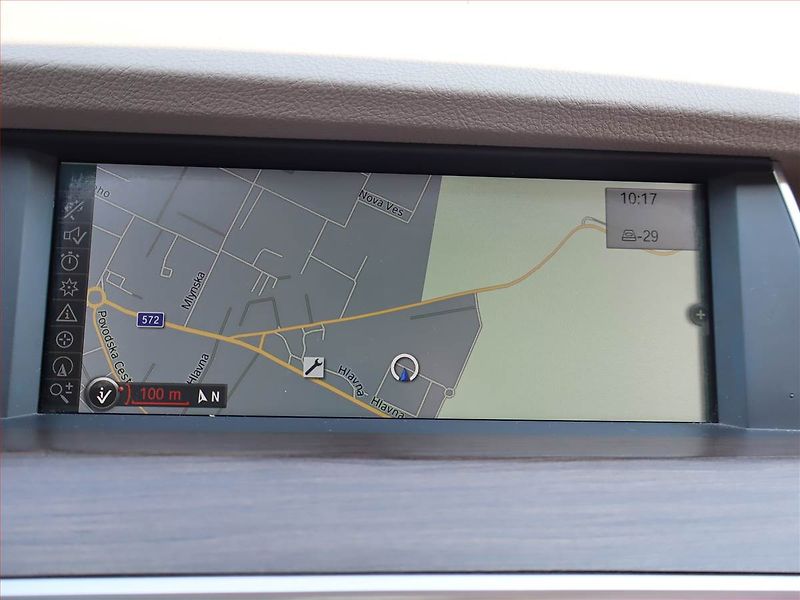 BMW Řada 5 (2010) 530d GT, Automat, Kůže, Navi - fotka 20 z 26