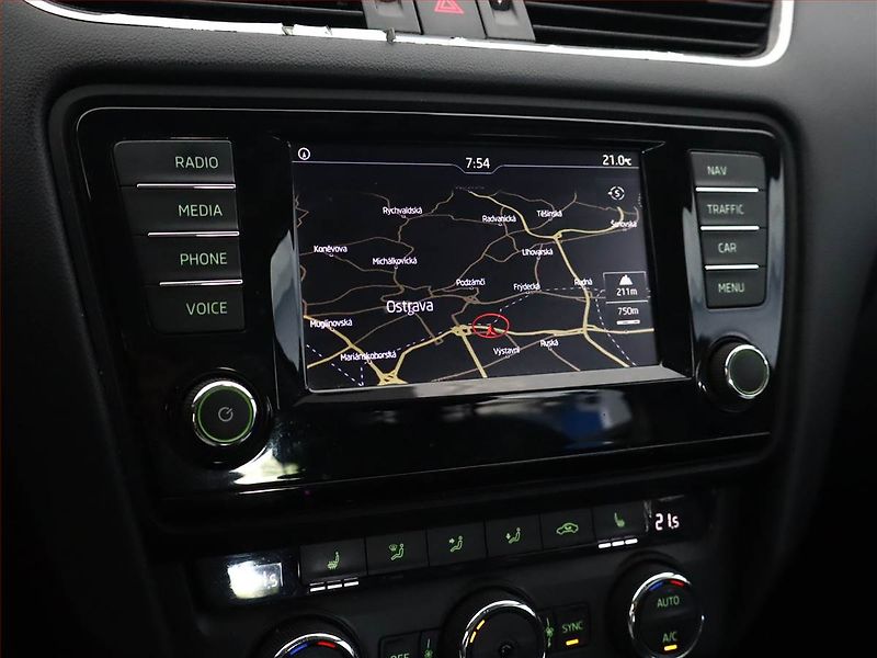 Škoda Octavia (2017) Style 1.6 TDI, Navi, Tempomat - fotka 11 z 17
