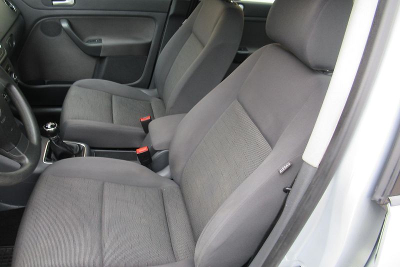 Volkswagen Golf Plus 1.9TDi AUT.KLIMA KOSMET. VADY - fotka 13 z 29
