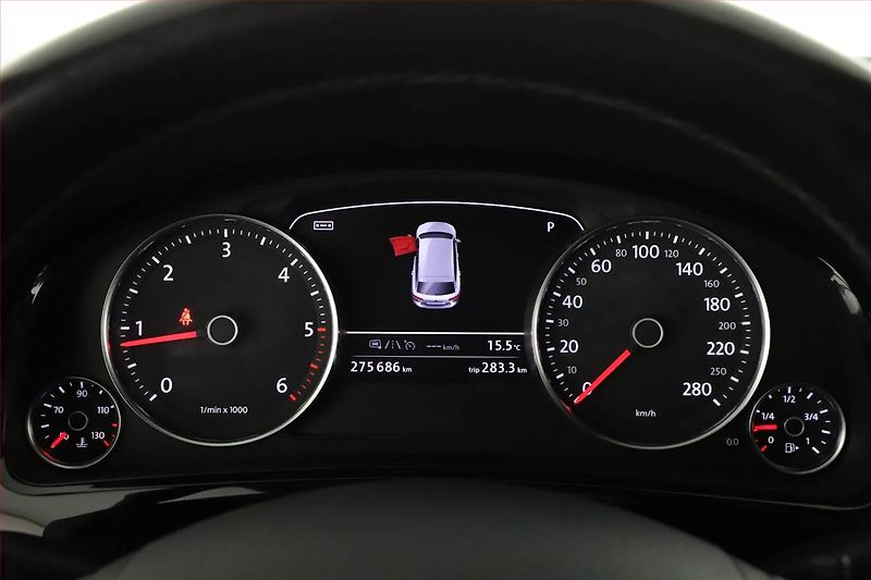Volkswagen Touareg (2015) 3.0 TDI, 4X4, Automat, Kůže - fotka 17 z 19